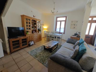 3 Km From Esperaza - Spacious, Dual-aspect Village House.