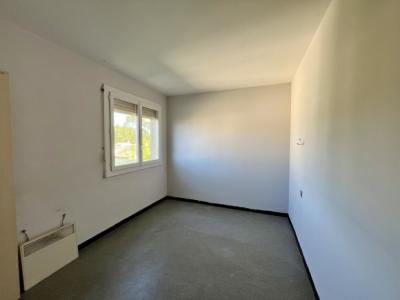 Village Carcassonne Ouest: 1970s House With Garages, Terrace And Small Garden