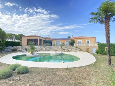 Prestigious House On 5700m2 Of Land Just 5km From Limoux. Panoramic View Of The Pyrenees.