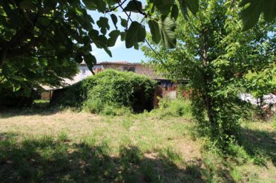 10km From Limoux, Large Garage, Large Garden, T3 Apartment + Apartment To Renovate