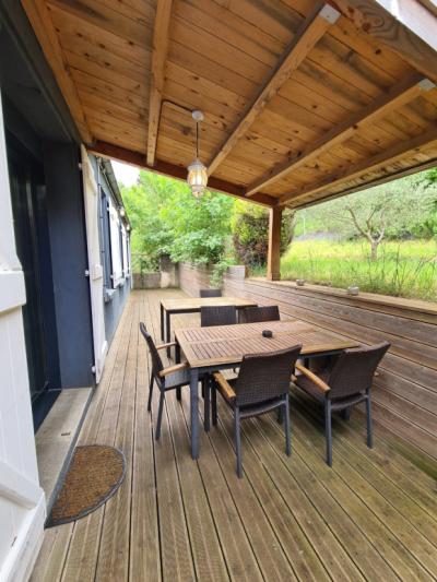 Very Nice Furnished 4-room Apartment On The 1st And Top Floor With Terrace And Small Garden