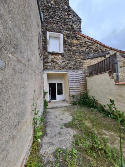 Donazac Village House T4 With Small Courtyard