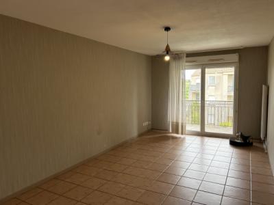Carcassonne - Standing T2 - Unfurnished - Terrace - Covered Parking - Swimming Pool