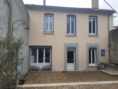Fully Renovated Townhouse Courtyard 70 M2 4 Bedrooms Garage