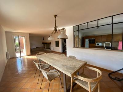 Spacious 2-story Villa In Limoux - 4 Bedrooms, Garage, Large Basement