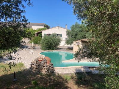 Carcassonne/lezignan Axis, Large Detached Villa With Garage, Swimming Pool, And Pool House, On A Lar