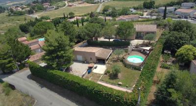 Ideally Located House In Limoux - Dominant View, Well-kept Exteriors, Quality Services