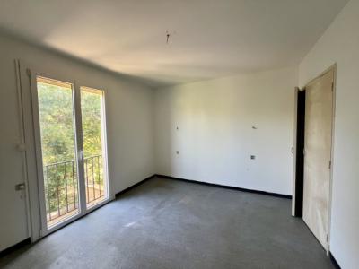Village Carcassonne Ouest: 1970s House With Garages, Terrace And Small Garden