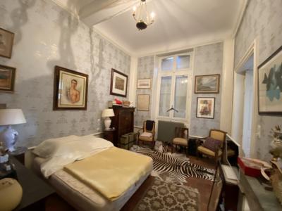 Limoux City Center, Large Bourgeois Apartment, Many Renovated Character Features.