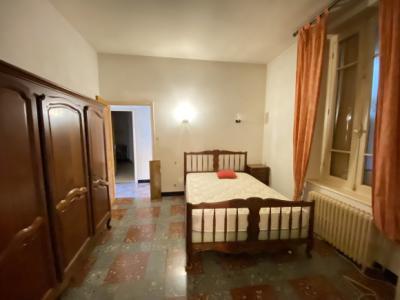 Villa Of Approximately 150 M2, On 400 M2 Of Garage, Ideal Commercial Location