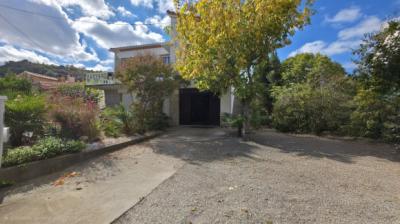 Limoux - A Stone\'s Throw From The Town Centre - Solid 5-room Villa On 416m2 Of Land With Well