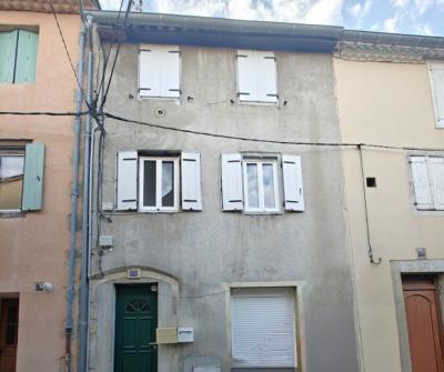 Limoux City Center, Building With 2 Vacant Apartments.