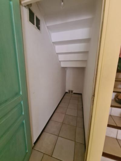 Near Limoux City Center, Residential Area, Spacious 4-sided Villa On 900 M2 Of Land