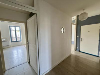 Bastide: 103 M2 4-room Apartment With No Overlooked Views