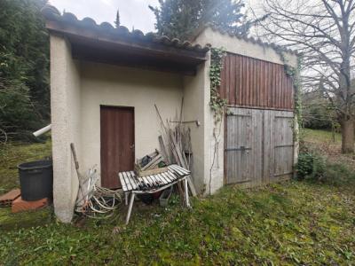 7 Km From Limoux, Single Storey Villa To Renovate - 115 M2 Living Space On Land Of Over One Hectare