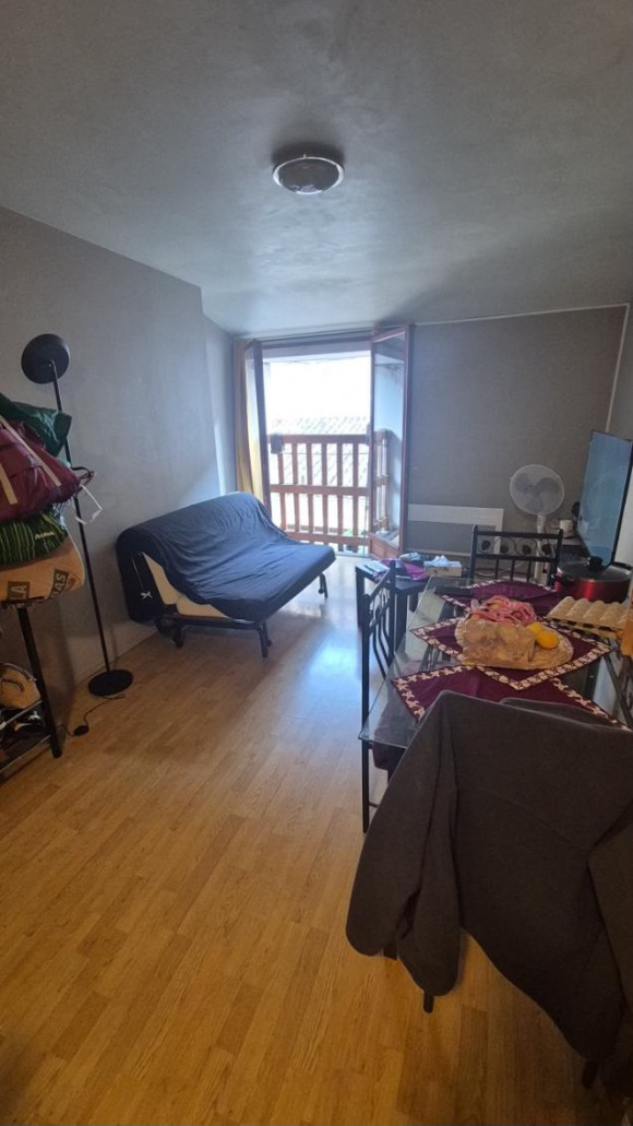 Furnished 2-room Apartment On The 3rd And Top Floor
