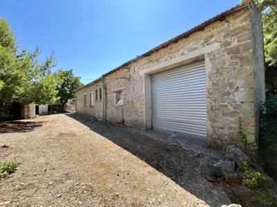 Village Est De Carcassonne: Charming Pp House With Shed And 1600 M2 Park