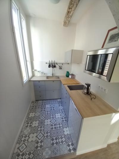 Pretty Furnished Studio Of 24m2 On The 1st Floor Completely Renovated