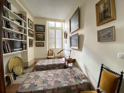 Limoux City Center, Large Bourgeois Apartment, Many Renovated Character Features.