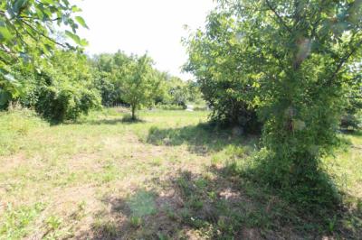 10km From Limoux, Large Garage, Large Garden, T3 Apartment + Apartment To Renovate