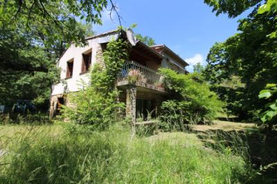 Country House With 18,000m2 Of Land