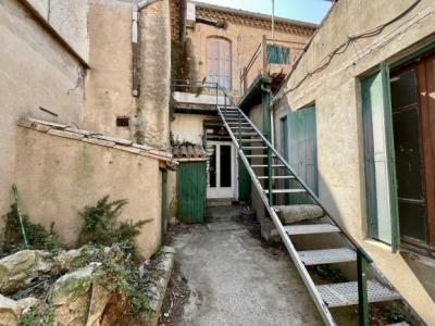 Near The Banks Of The Aude And The City: Real Estate Complex With Courtyards To Renovate