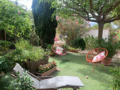 Gruissan, 3km From The Beaches, Renovated Character House With 5 Bedrooms, On A 2.5 Hectare Park, Wi