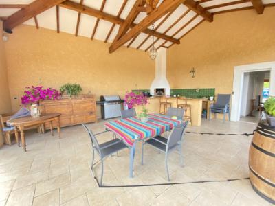 Prestigious House On 5700m2 Of Land Just 5km From Limoux. Panoramic View Of The Pyrenees.