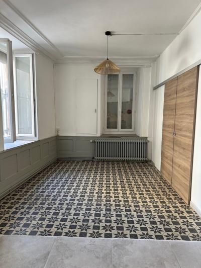 Magnificent 1 Bedroom Apartment Renovated On The Ground Floor