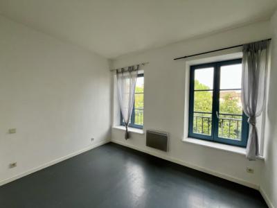 Bastide: 103 M2 4-room Apartment With No Overlooked Views