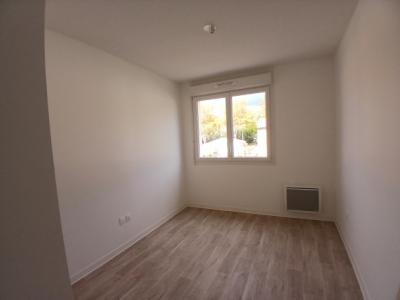 Castelnaudary - New Unfurnished 3-room Apartment - Terrace - 2 Parking Spaces