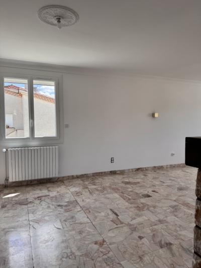 Very Beautiful Renovated 5-room House With Large Terrace, Garden And Garage