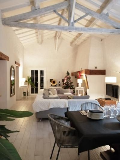 Gruissan, 3km From The Beaches, Renovated Character House With 5 Bedrooms, On A 2.5 Hectare Park, Wi