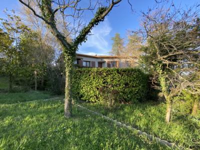 10 Km From Limoux, 5 Bedroom Villa On Land Of Approximately 2300 M2