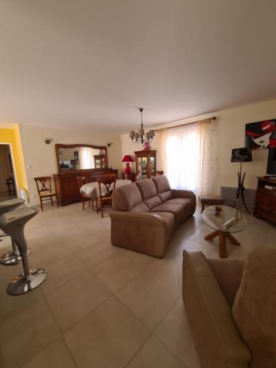 Magrie Villa T4 Furnished On One Storey Perfect Condition