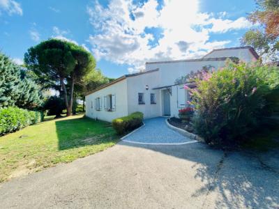 5 Minutes From Castelnaudary, Magnificent 154 M2 Pp Villa + 38 M2 Studio On 6180 M2 Of Land