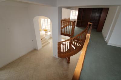 Limoux - Rare - Exceptional Apartment Of 202m2 Living Space - Terrace Of 115m2 - In Building With El