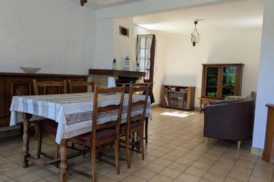 Houses For Sale - 5 Rooms - 79 M2