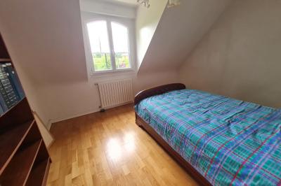 Houses For Sale - 7 Rooms - 141 M2