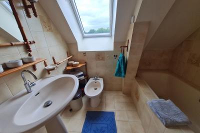 Houses For Sale - 7 Rooms - 141 M2