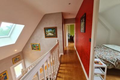 Houses For Sale - 7 Rooms - 141 M2