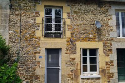Houses For Sale - 4 Rooms - 74 M2
