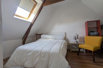 Houses For Sale - 7 Rooms - 134 M2