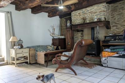 Houses For Sale - 7 Rooms - 134 M2