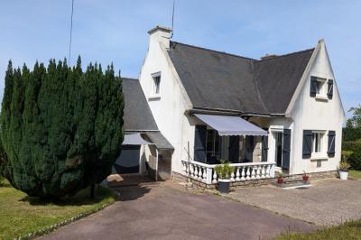 Houses For Sale - 5 Rooms - 88 M2