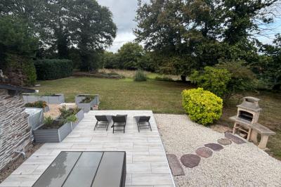 Houses For Sale - 6 Rooms - 126 M2