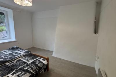 Houses For Sale - 6 Rooms - 126 M2