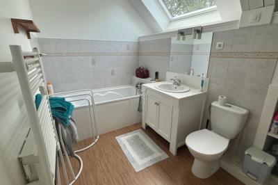 Houses For Sale - 6 Rooms - 126 M2