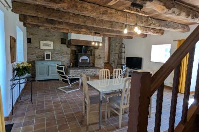 Houses For Sale - 7 Rooms - 159 M2